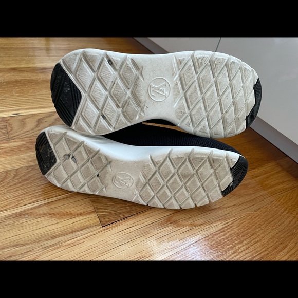 LOUIS VUITTON
Stretch Fabric LV Black Heart Size35 - Picture 8 of 11